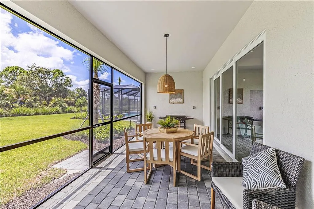 3 bed, 3.0 bath, 2247 sqft, $10,000 — Photo 1