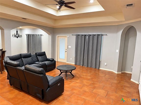 2nd image of 216 Amberglow Ct