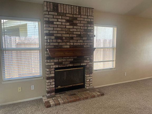 4th image of 881 E Hawkeye Ave