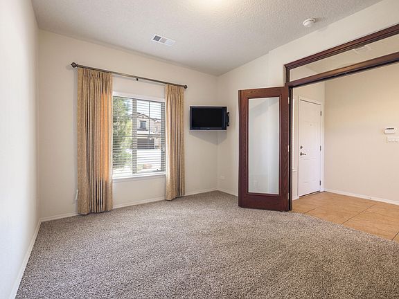 5th image of 510 Palo Alto Dr NE