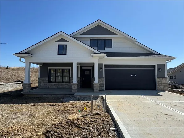 1853 Vintage Ln, Liberty, MO 64068