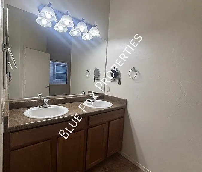 167 W Calle Patio Lindo — Photo 18
