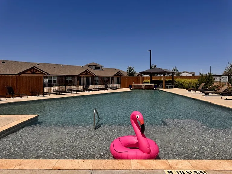 Apex Villas — Photo 2