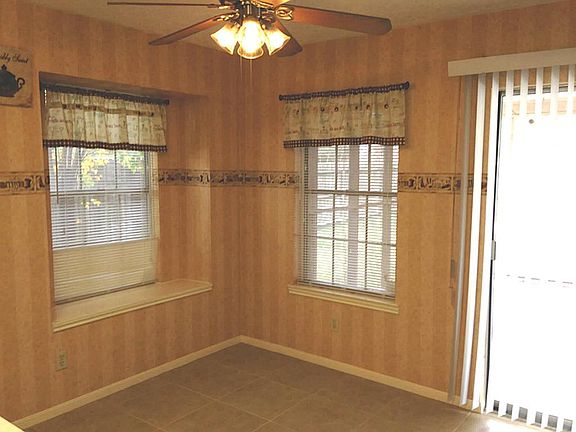 5th image of 3763 Woodlace Dr