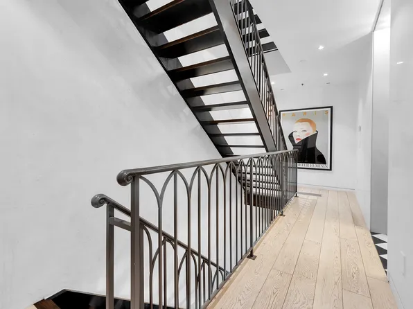 141 West 95th Street image 8 of 25