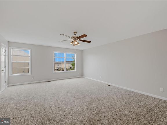 5th image of 206 Pony Cir