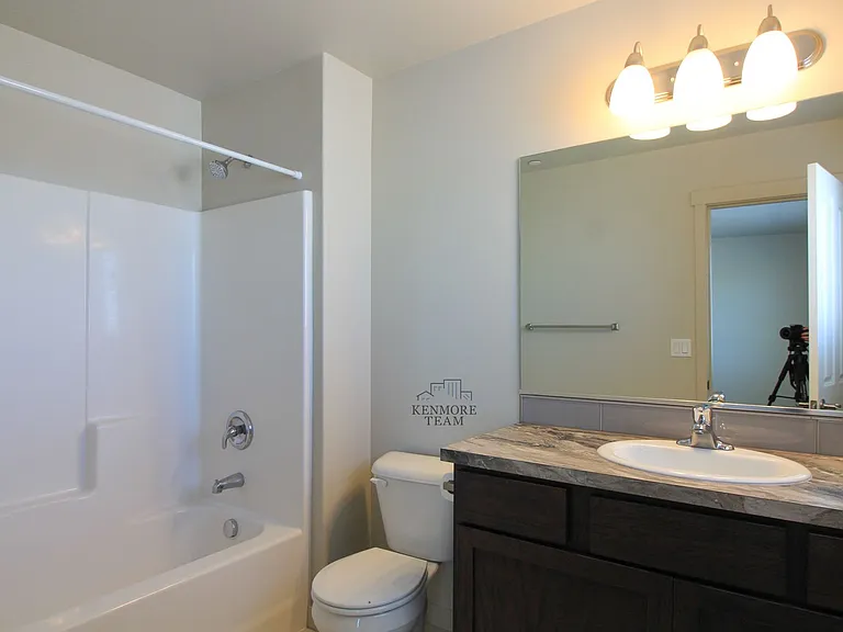 5747 W Albany Pl #110 — Photo 6
