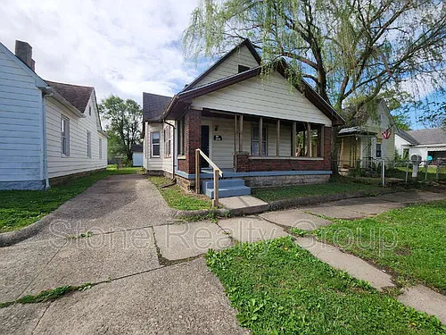 1527 5th Ave Photo 1
