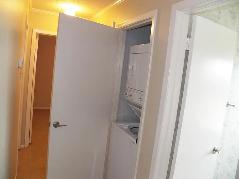 Full Size Stackable W/D in hallway closet