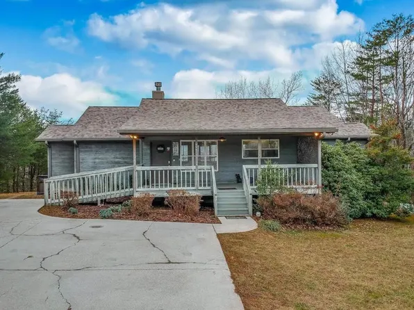 550 Sassafras Trl, Pigeon Forge, TN 37876