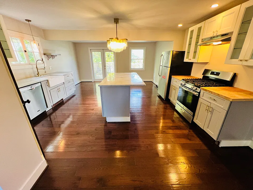 152 Chapin Pkwy