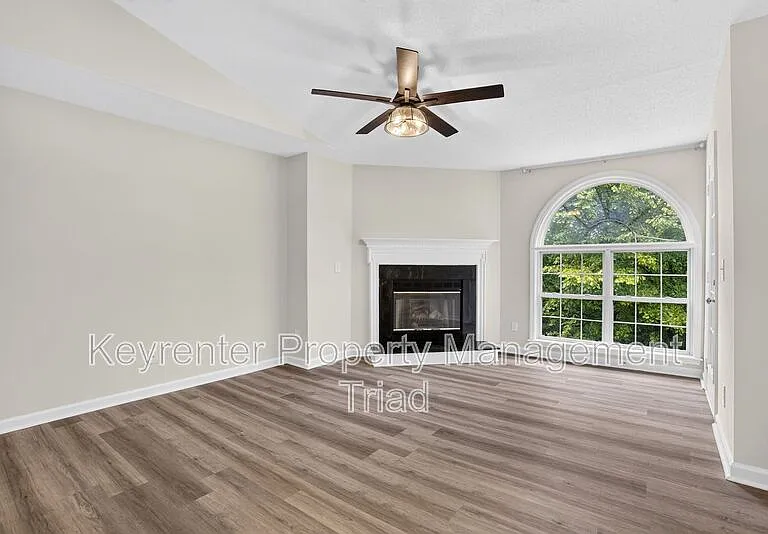 3638 Morris Farm Dr #3B — Photo 4