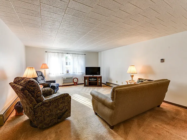 Byre Mor Court Apartments — Photo 6