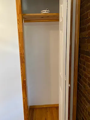 Rented by The Brokerage Group LLC | media 9