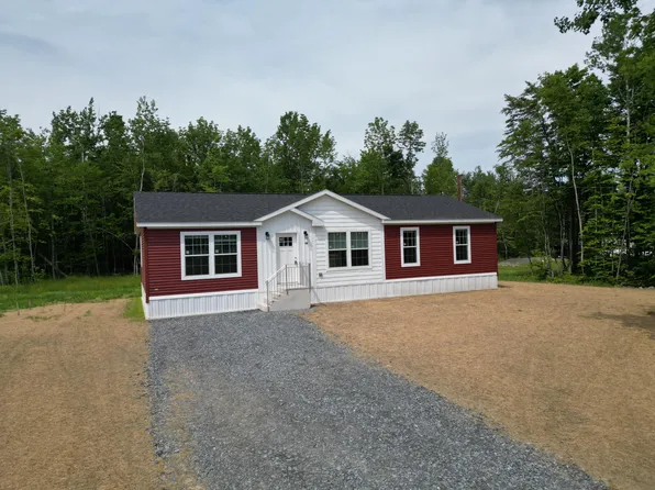 32 N Greenridge Heights, Oakland, ME 04963