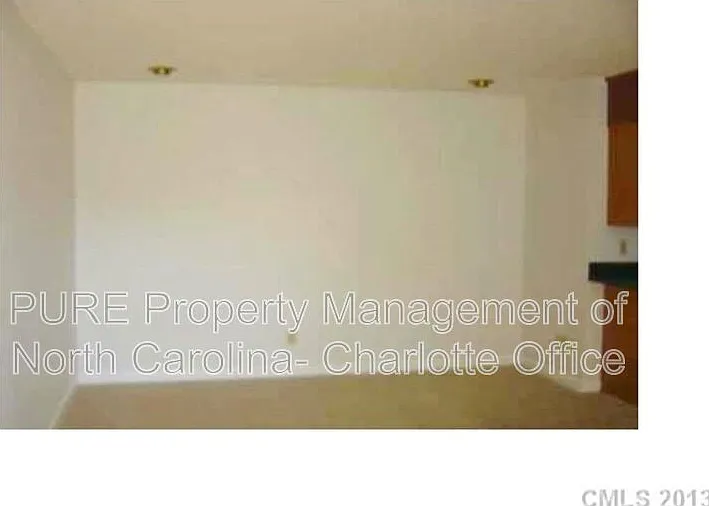 18805 Bluff Point Rd #B — Photo 4