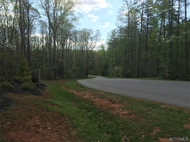 1st image of 16217 Iron Hill Dr