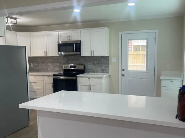 522 S Flannery Rd APT D, Baton Rouge, LA 70815