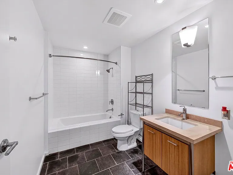 1155 S Grand Ave #915 — Photo 9