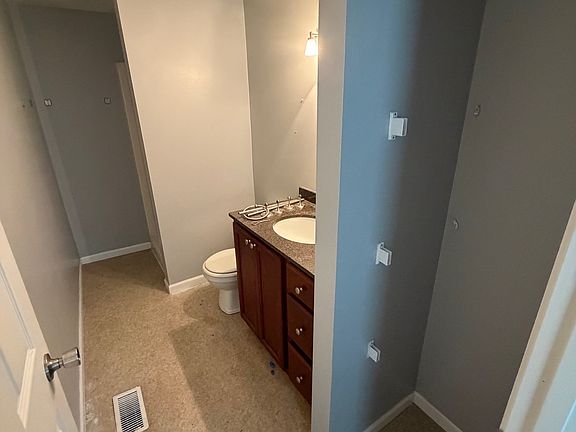 3rd image of 406 W Morris St