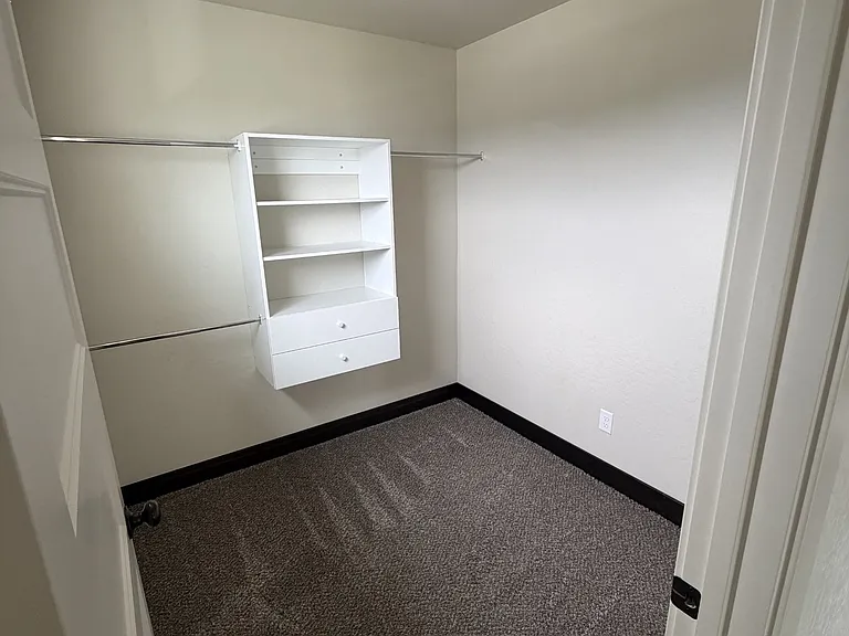 master closet (1 of 2)