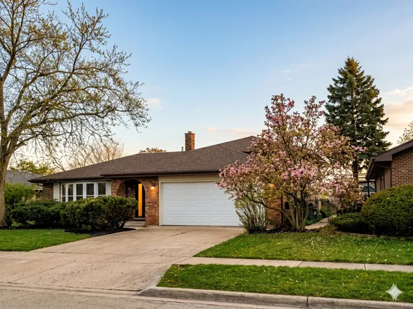 15606 Hollyhock Ct, Orland Park, IL 60462