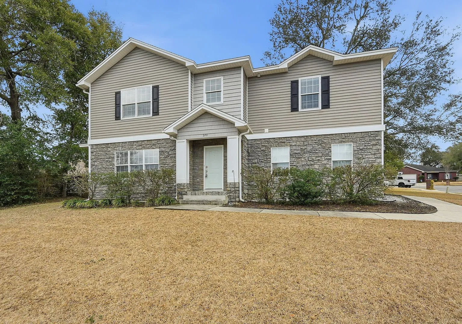 2-Story Charmer in the Heart of Niceville! — Photo 2