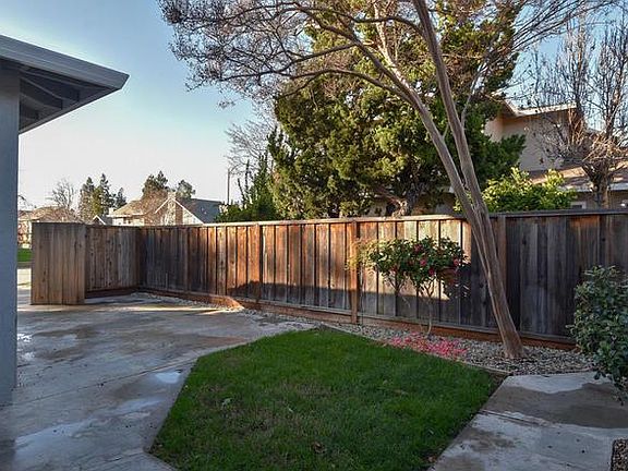 2nd image of 5710 Chesbro Ave