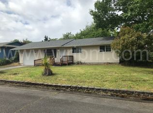 315 S Pershing St, Mount Angel, OR 97362