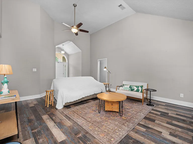 4139 Quinn Dr — Photo 3