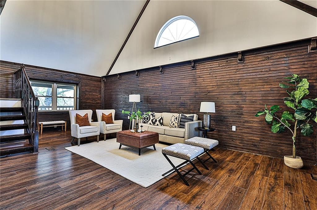 5516 Amazonia Rd, Saint Joseph, MO 64505 | Zillow