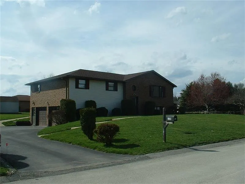 109 McNally Cir photo 1