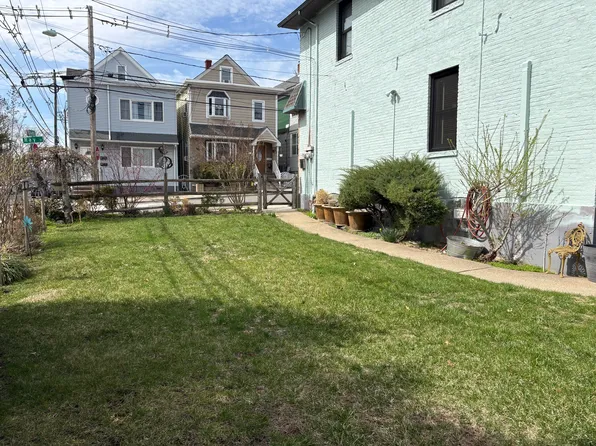 80 Ray St, Garfield, NJ 07026