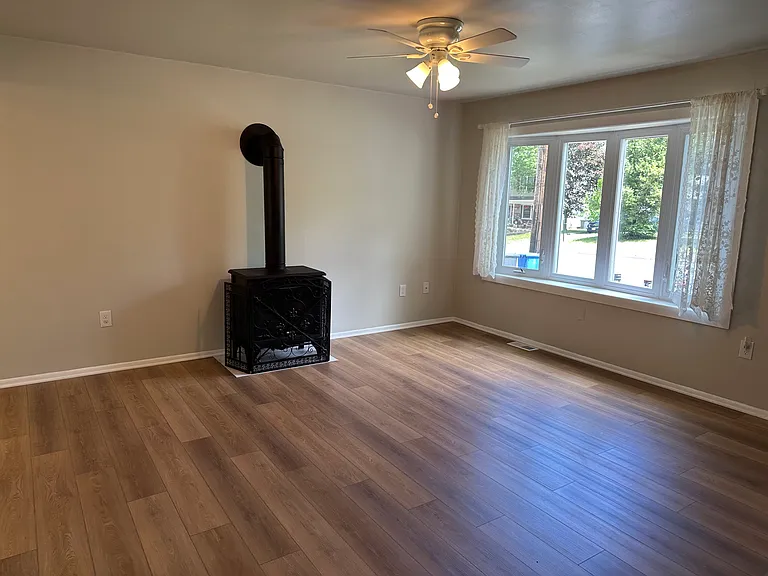 546 Nautilus Dr — Photo 4