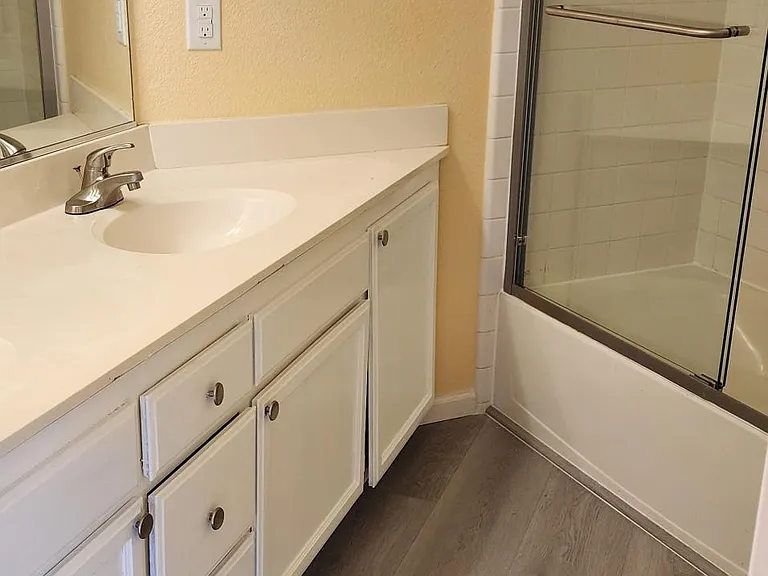 8421 Ardelle Way — Photo 7