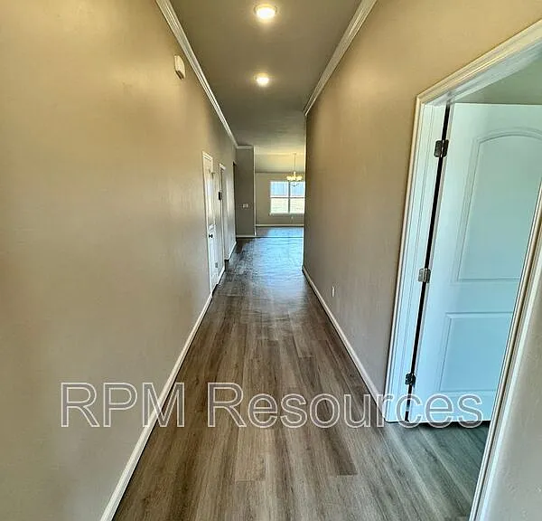 6716 NW 157th St — Photo 4