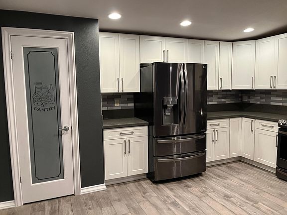 2nd image of 1014 W Avenue J12