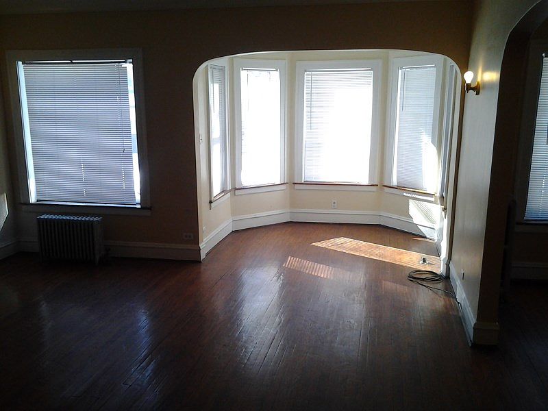 1st image of 6737 S Paxton Ave