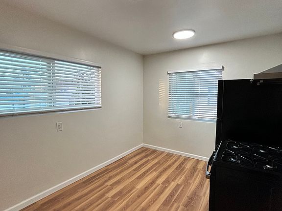 4th image of 212 W Cypress St APT 5
