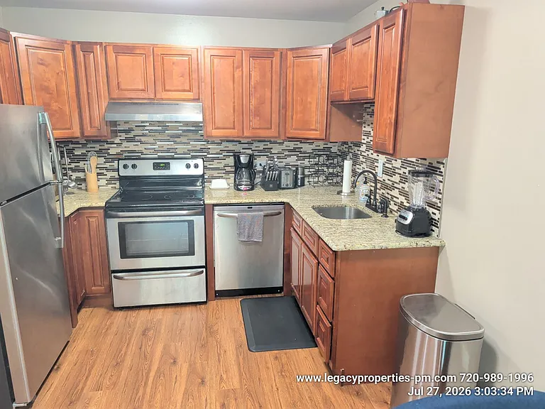 725 S Clinton St #4A — Photo 7