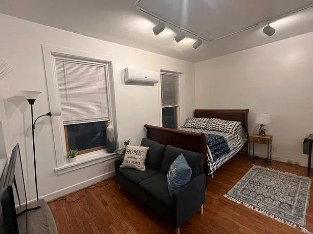 308 N 2nd St #4 — Photo 2