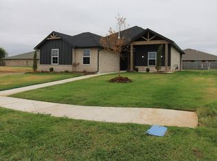 606 Laurel Grv, Washington, OK 73093