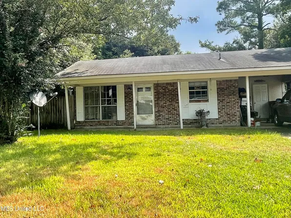 112 Forest Dr, Diberville, MS 39540