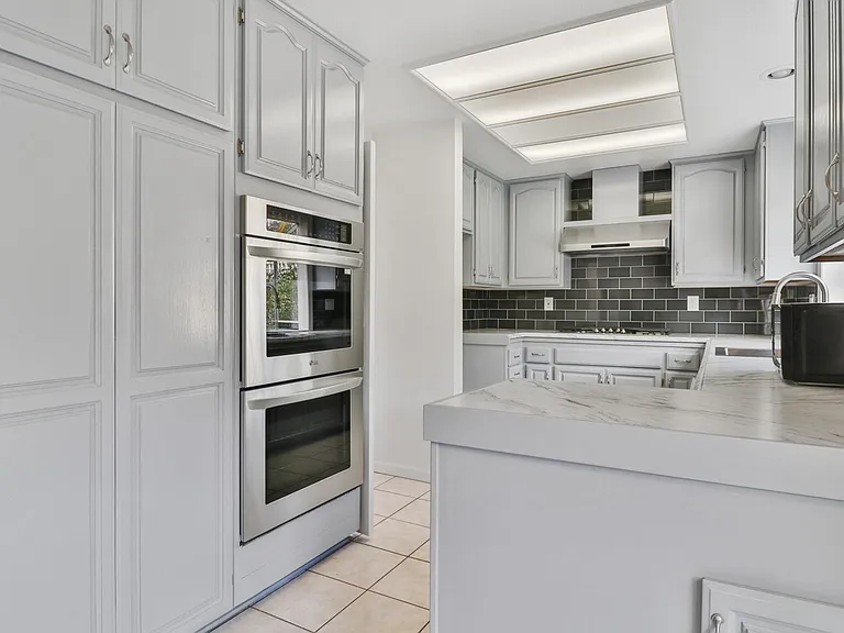4590 Fern Valley Ct — Photo 4