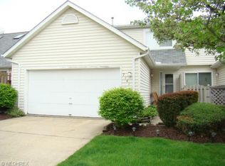 7141 N Oxshire Pl, Painesville, OH 44077