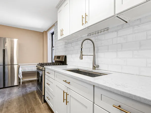 96-09 67th Avenue image 13 of 24