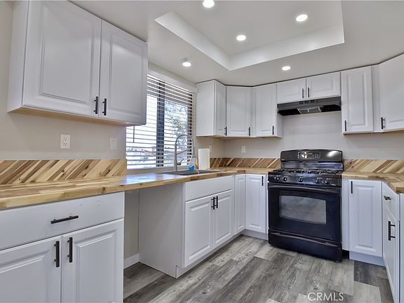 3rd image of 40570 159th St E