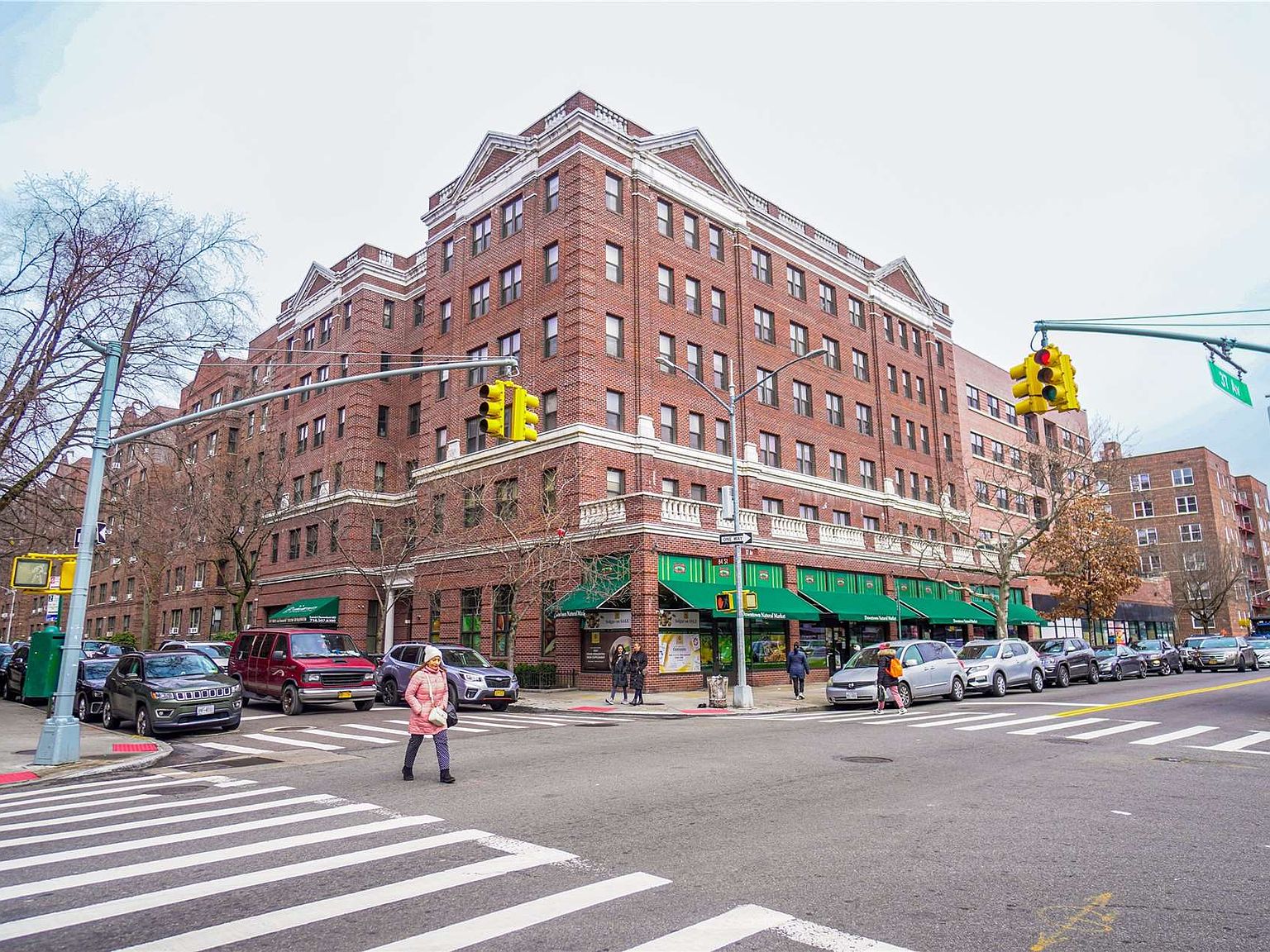 8401 37 Avenue UNIT 207, Jackson Heights, NY 11372 Zillow
