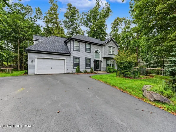 274 Spicebush Dr, East Stroudsburg, PA 18301