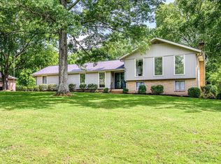 911 E Cynthia Trl, Goodlettsville, TN 37072